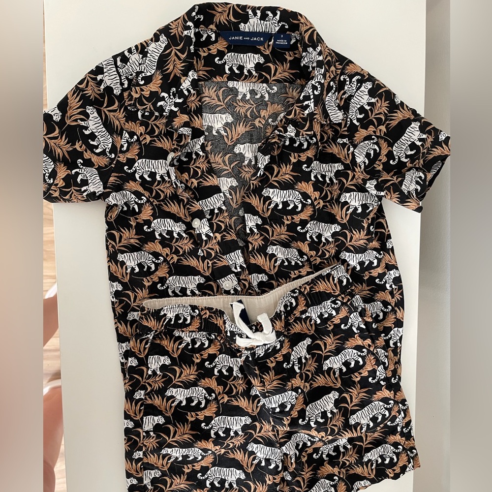 Janie and Jack animal print matching set - perfect for Disneys Animal Kingdom!